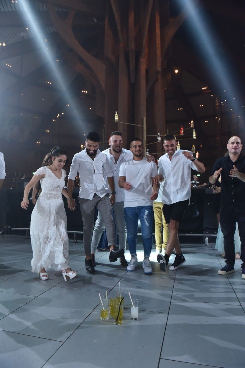 מסיבת החתונה