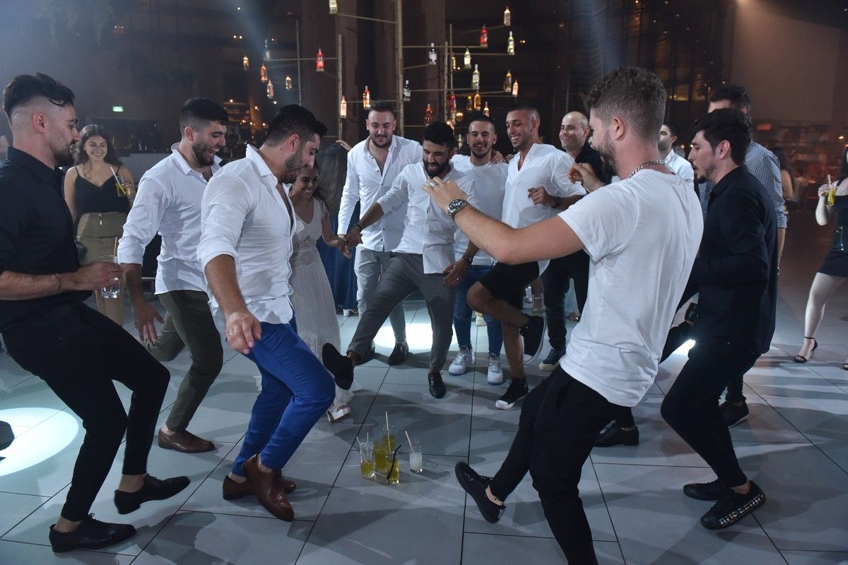 מסיבת החתונה