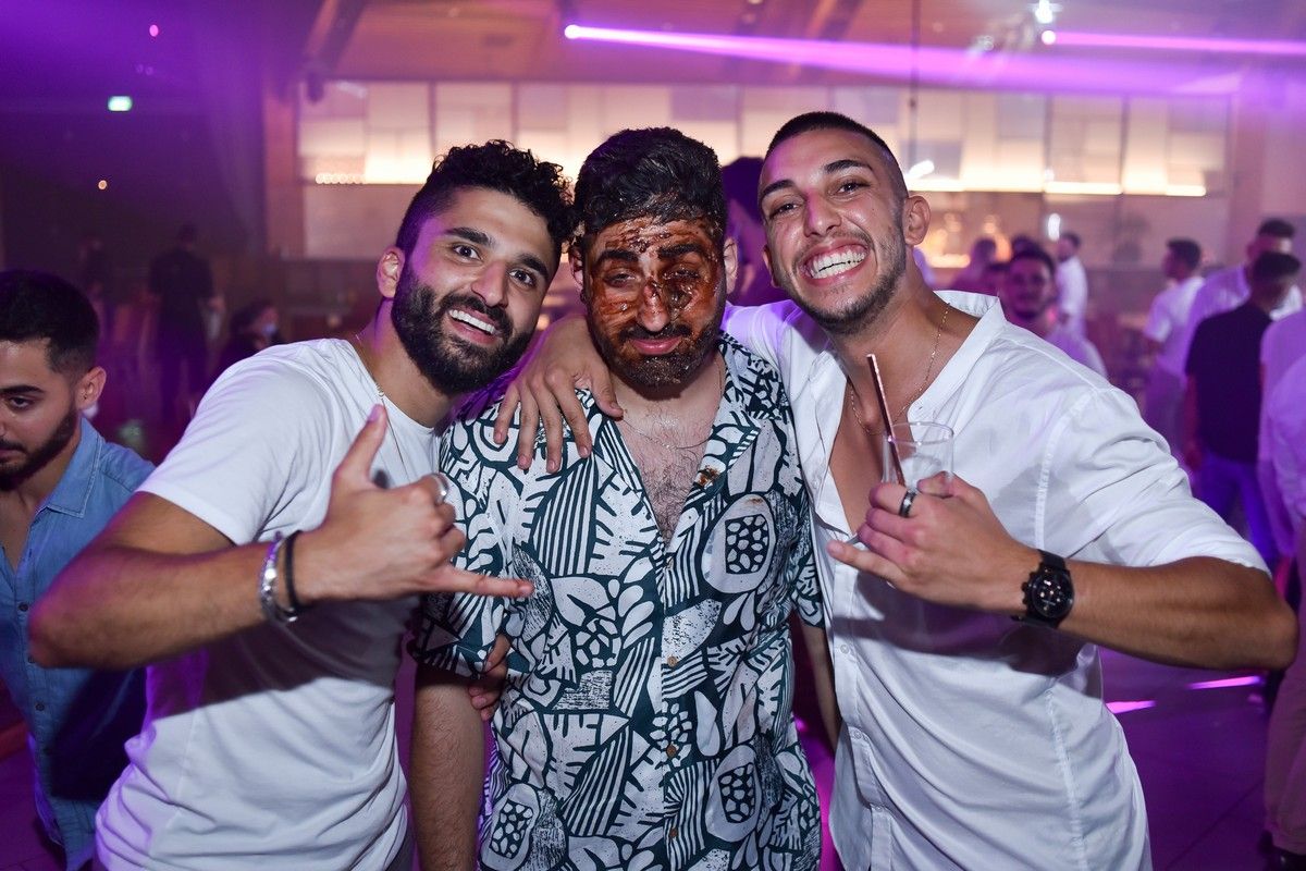 מסיבת החתונה